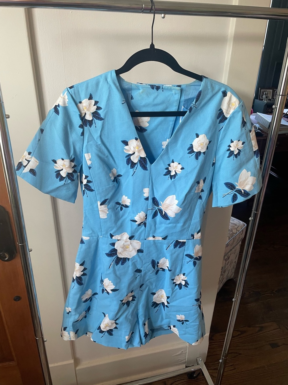 Draper James x Net-a-Porter Blue Floral V-Neck Short Sleeve Romper